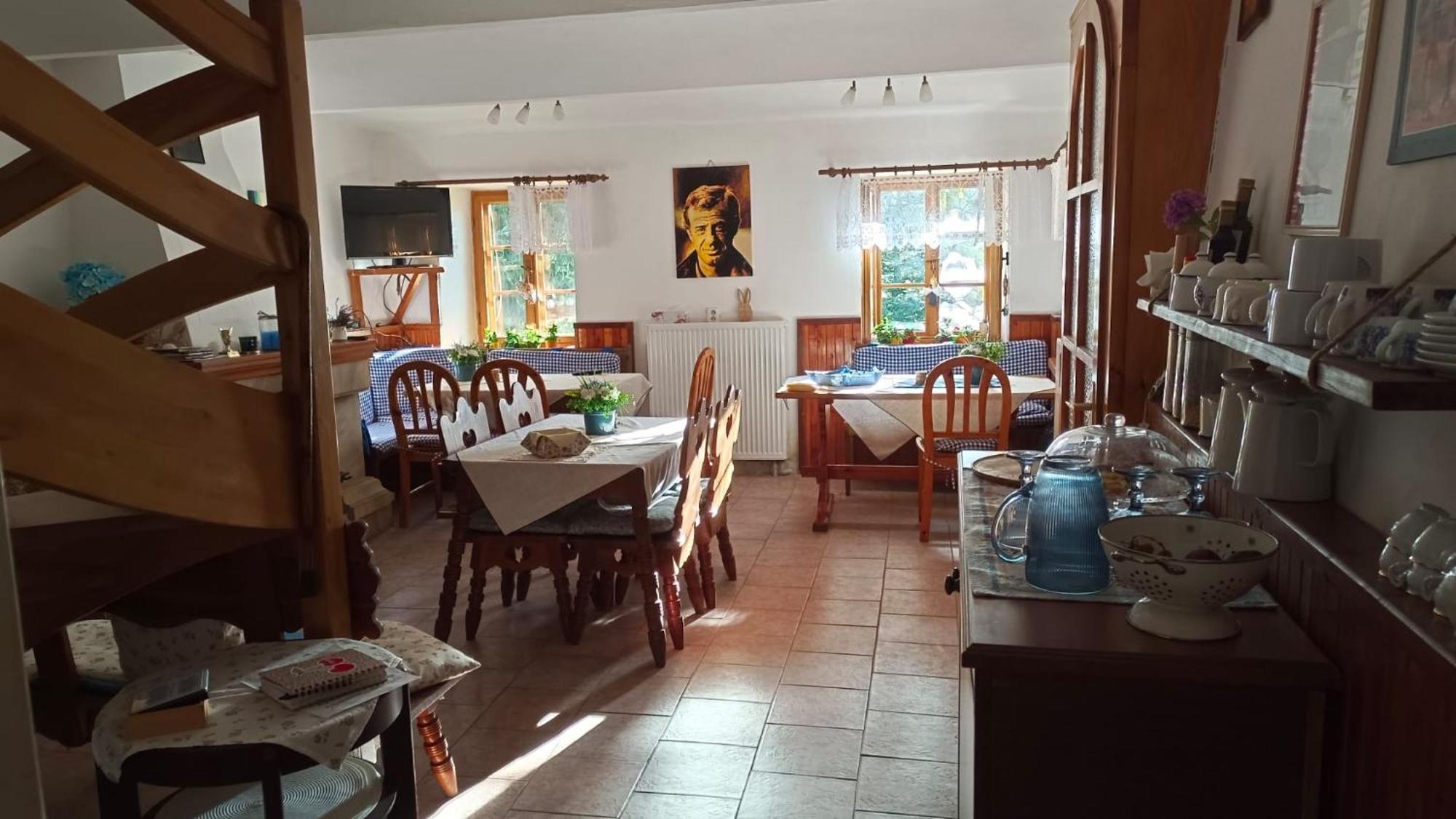 Chaloupka U Jiriho Hotel Nová Pec Buitenkant foto